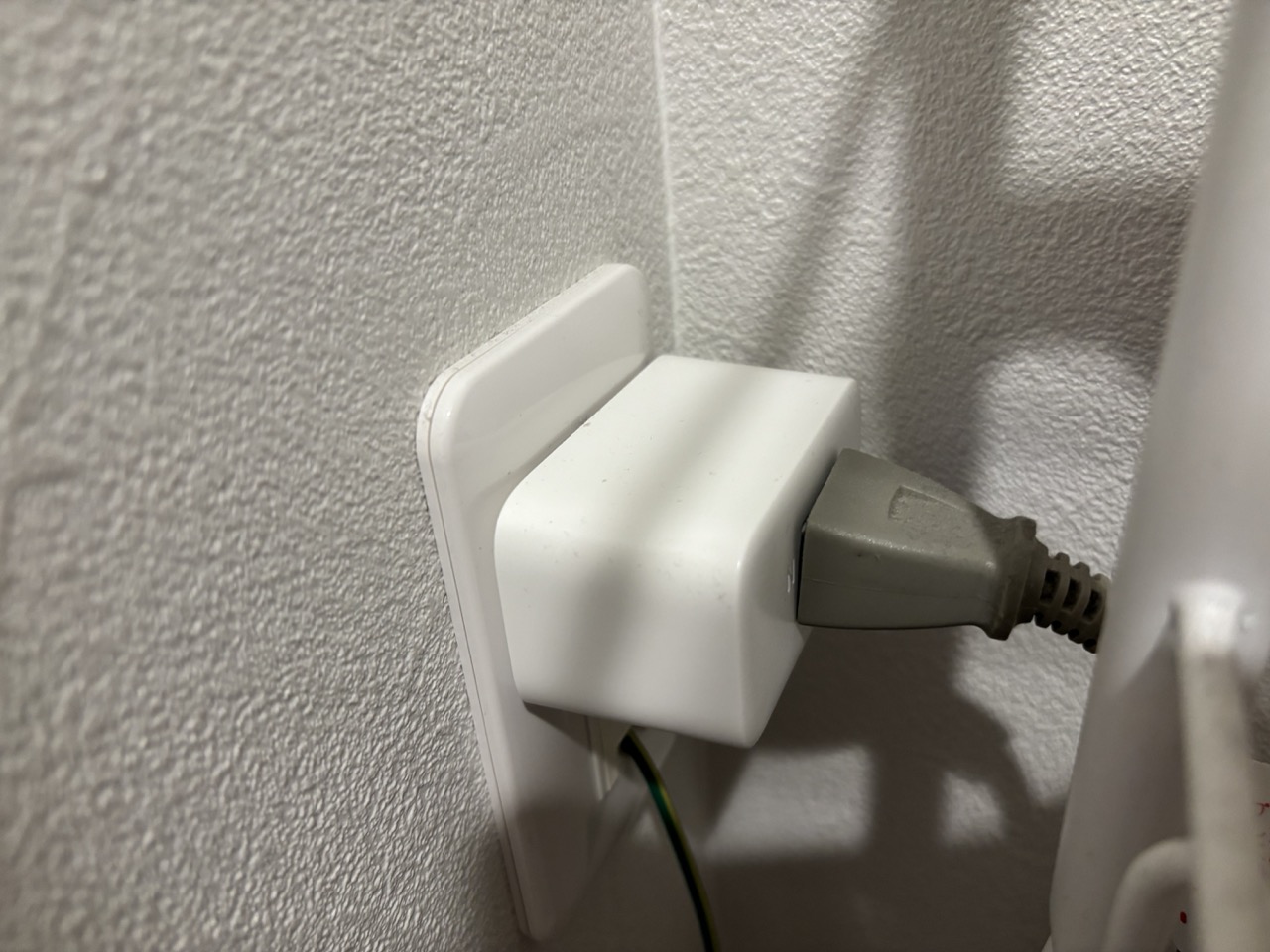 家電の電源プラグを接続したSwitchBot プラグミニ